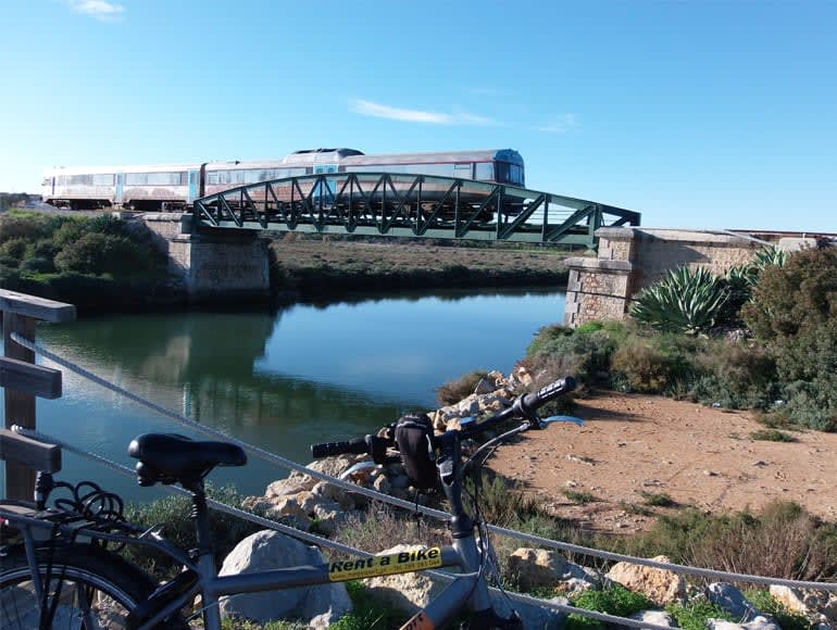 Zugbrückenansicht bei Radtour: Urlaub an der Portugal Algarve | MegaSport Travel