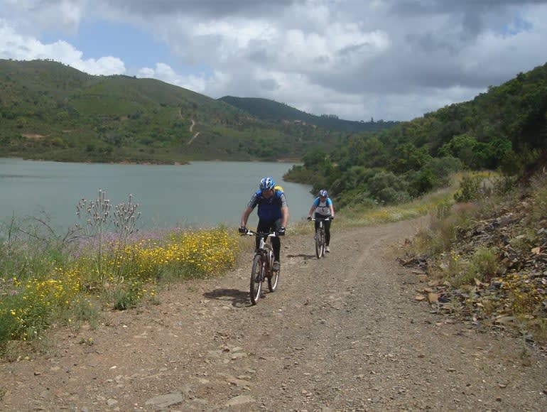 Près des sites fluviaux à vélo: faire du VTT en Algarve | MegaSport Travel