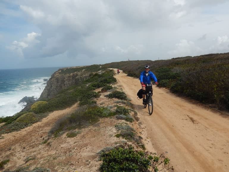 Faire du vélo le long de la côte ouest