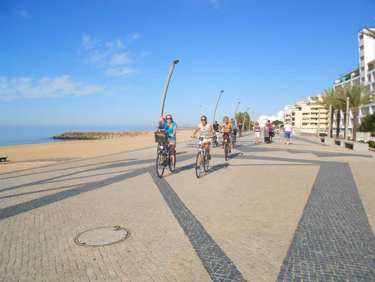 Wycieczka rowerowa Vilamoura, Cycling Quarteira, plaża rowerowa, letnia jazda na rowerze